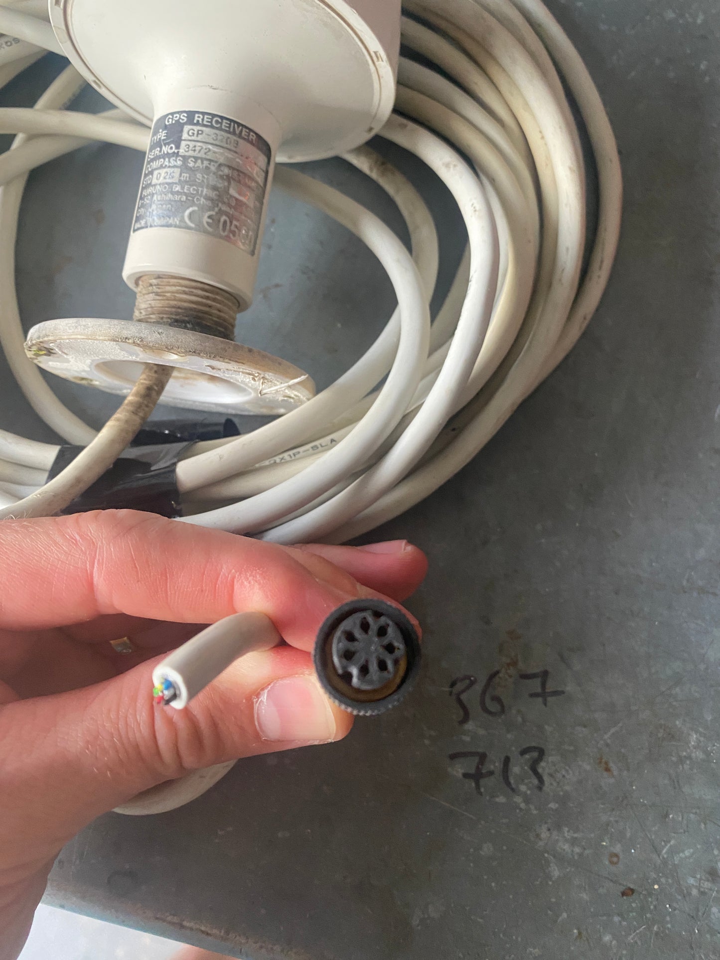 Furuno GP-320B GPS receiver antenna with long attached cable