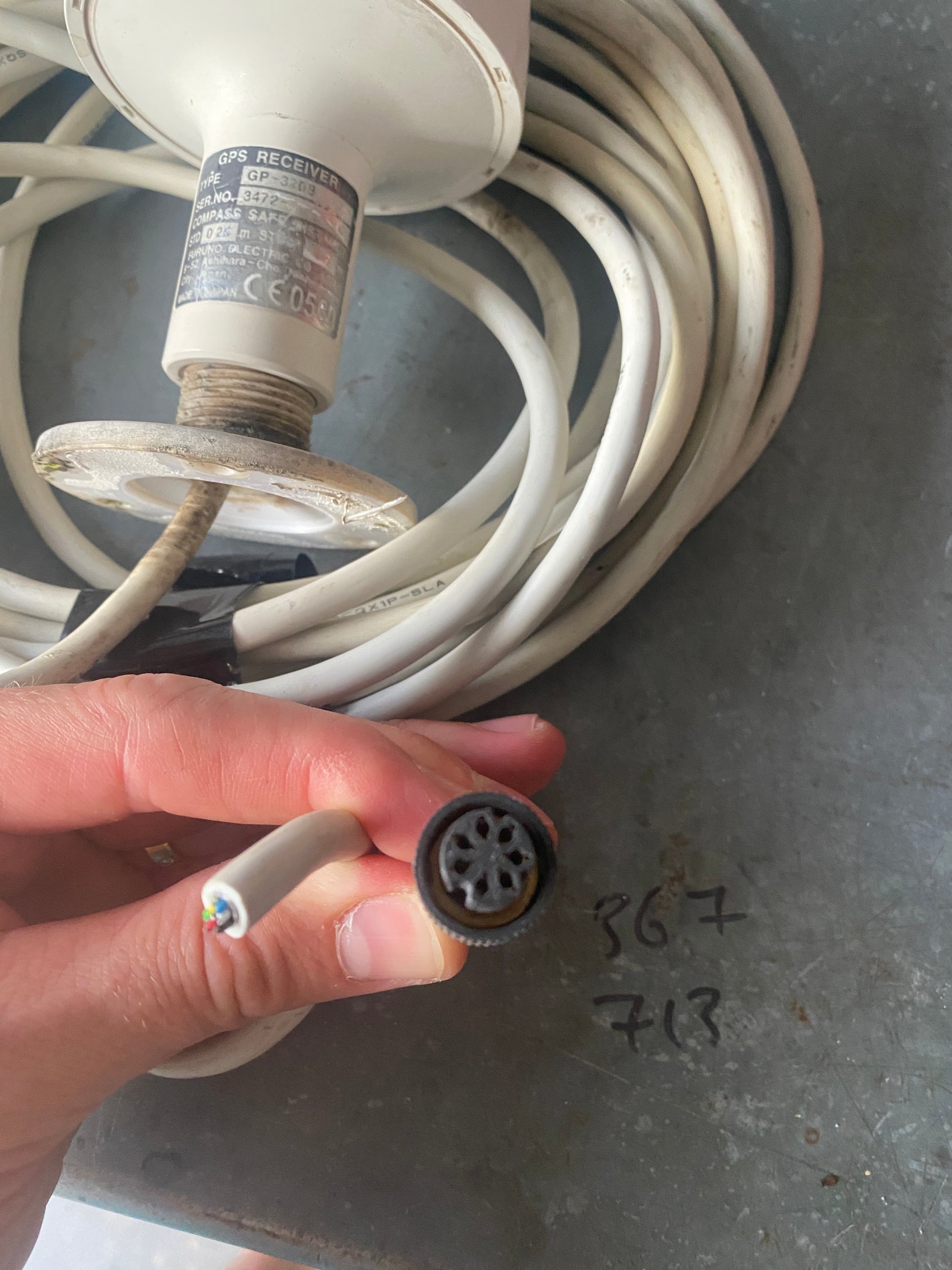 Furuno GP-320B GPS receiver antenna with long attached cable