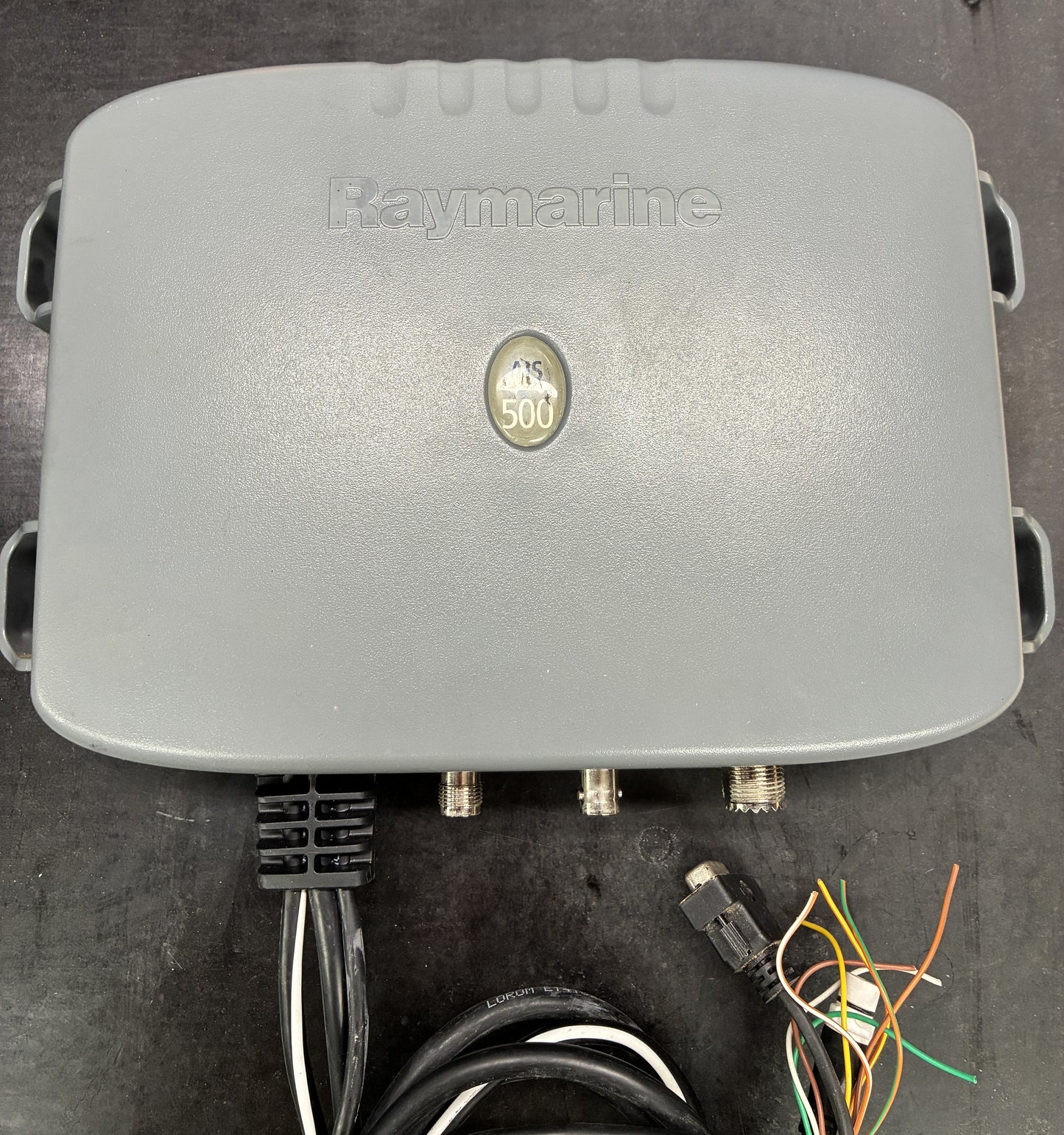 Raymarine AIS500 Class B AIS transceiver front view with cable connections