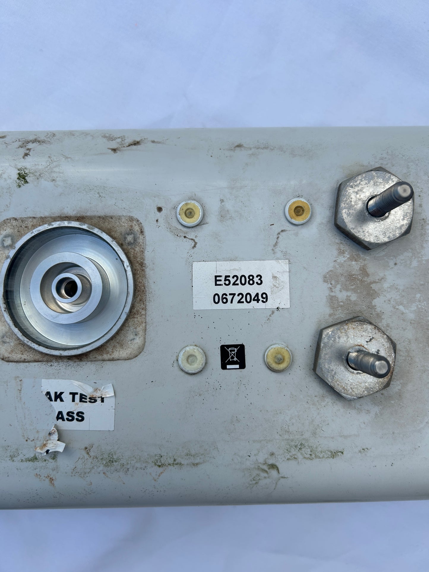 Raymarine open array radar E52083 serial label 0672049