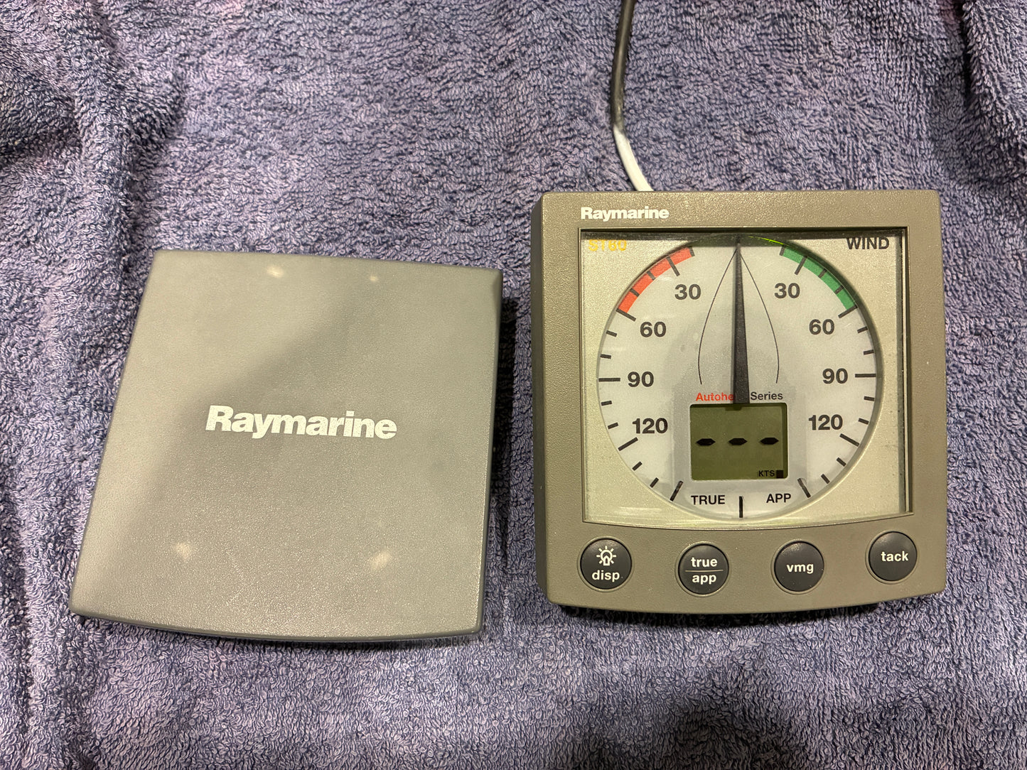 Raymarine ST60 Wind instrument display tested working with Raymarine sun cover