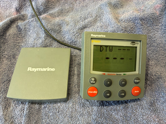 Raymarine ST6001 SmartPilot autopilot control head tested working with sun cover